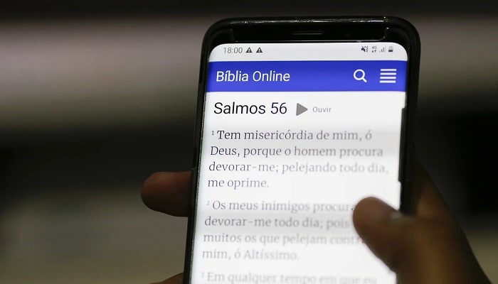 exposición muerto Carteles Obtenga la aplicación de la Biblia en su teléfono fácilmente