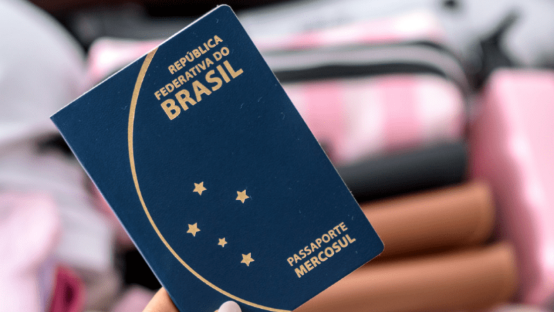 Découvrez comment demander, documenter et sécuriser votre passeport brésilien rapidement et facilement.