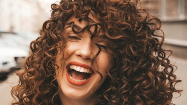 How to Keep Your Hair Hydrated: Essential Tips and Care