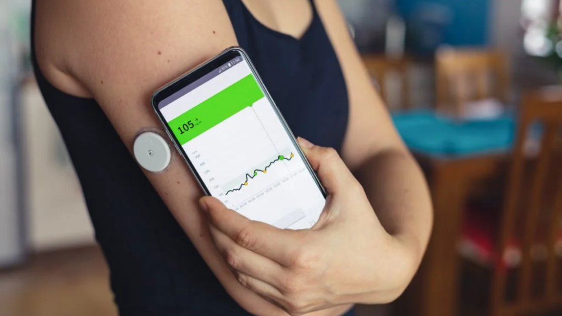 Discover how glucose monitoring apps can help you manage your health more simply and efficiently.